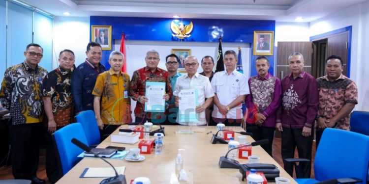 BNK Siap Beralih Status Secara Vertikal, Bupati Pohuwato dan Kepala BNN RI Teken NPHD dan Serah Terima BMD