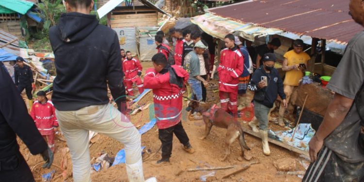 Polda Gorontalo Turunkan Bid Dokkes Evakuasi dan Identifikasi Korban Longsor di Suwawa Timur