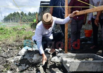 Bupati Pohuwato Letakkan Batu Pertama Pembangunan Masjid Al-Hidayah di Dusun Wawohu