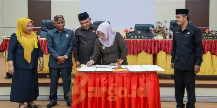 Wujudkan Pohuwato Beradab, DPRD Pohuwato Sepakati RPJPD 2025-2045