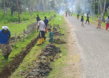 Pemdes Bulangita-Marisa Gerak Cepat Perbaiki Saluran Drainase Tersumbat