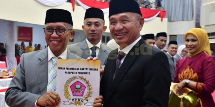 25 Anggota DPRD Pohuwato Resmi Dilantik, Bupati Saipul Sampaikan Pesan Penting