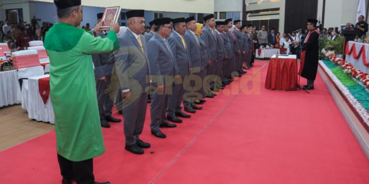 25 Anggota DPRD Pohuwato Periode 2024-2029 Dilantik