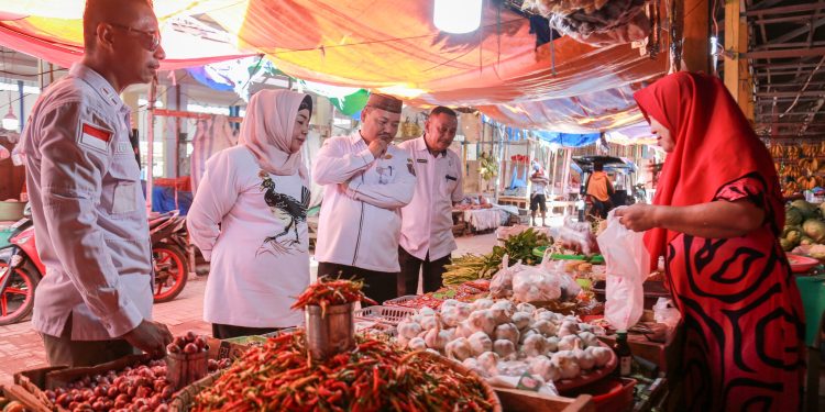 Antisipasi Inflasi, Wabup Pohuwato Sidak Pasar Tradisional Marisa
