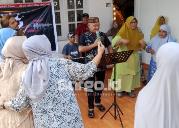 Diserbu Emak-emak, Saipul Mbuinga Jadi Pusat Perhatian di Acara Aqiqah