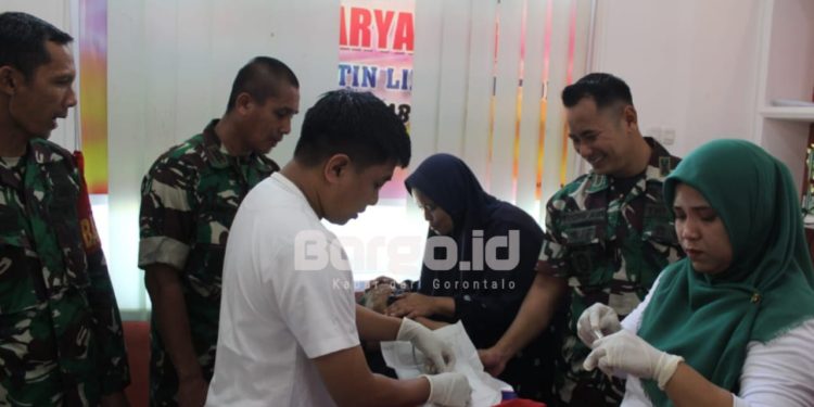 Bantu Warga Kurang Mampu, Kodim 1315/Kabupaten Gorontalo Adakan Khitanan Gratis