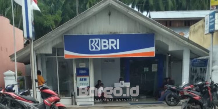 Nasabah BRI Unit Popayato Kecewa, Keluhan atas Keterlambatan Teller Dibalas dengan Kasar