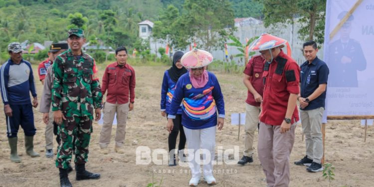 Dukung Ketahanan Pangan, Dandim 1313 Letkol Inf Madiyan Surya Tanam Pangan di Lapas Kelas IIB Pohuwato