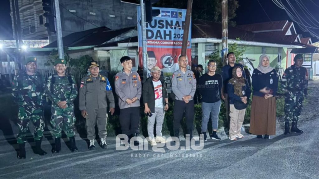 Pembersihan APK Pilkada di Pohuwato, Kodim 1313 Turunkan 30 Personel