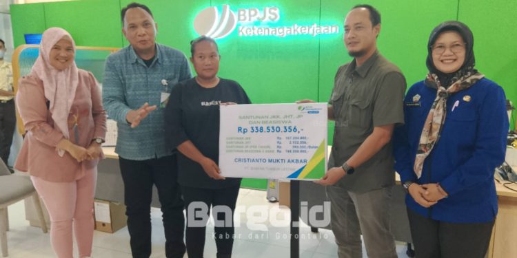 BPJS Ketenagakerjaan Pohuwato Cairkan Rp 338 Juta untuk Ahli Waris Korban Kecelakaan Kerja