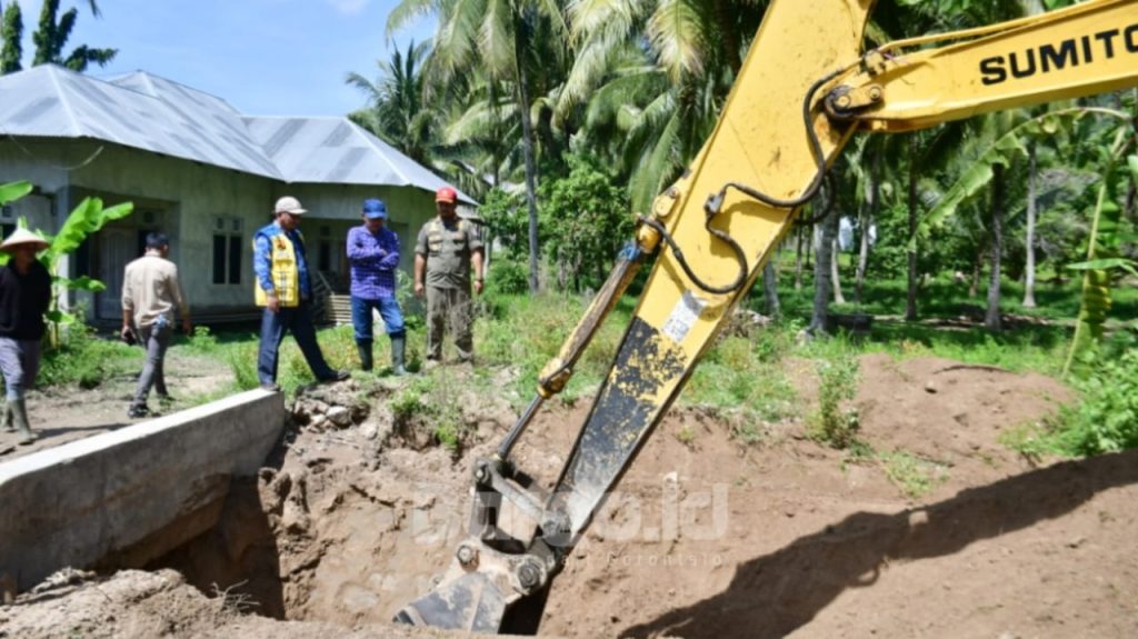 Pemkab Pohuwato Bergerak Cepat, Drainase dan Jembatan di Sipayo Mulai Dibersihkan