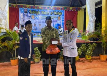 Tutup Tahun dengan Dzikir, Pemdes Padengo Santuni Anak Yatim dan Penyandang Disabilitas