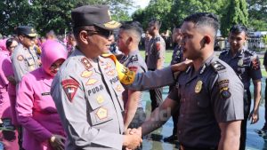 165 Personel Polri dan PNS Polda Gorontalo Naik Pangkat, Ini Harapan Kapolda Irjen Pudji Prasetijanto Hadi