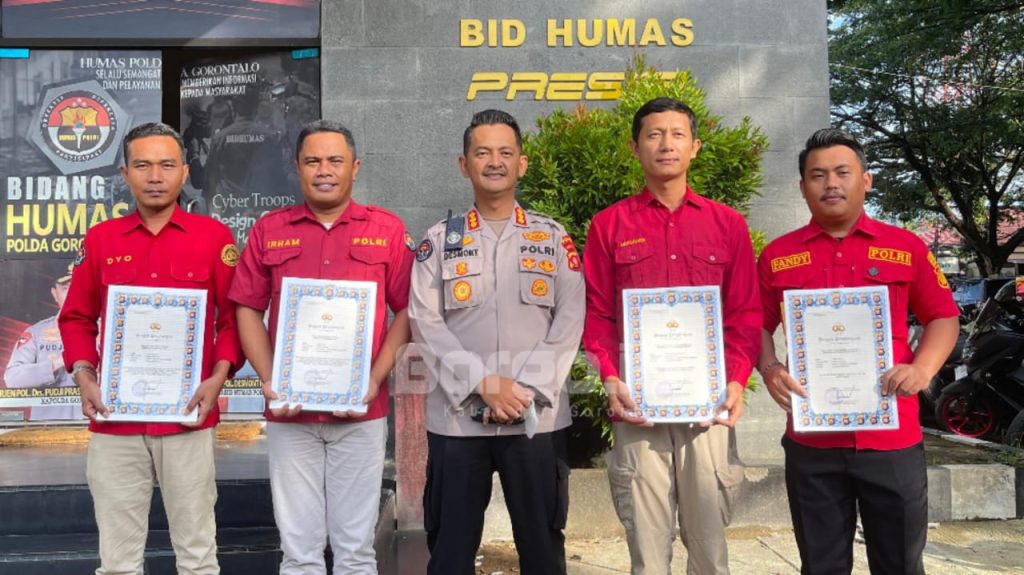 Humas Polda Gorontalo Diganjar Penghargaan atas Inovasi dan Dedikasi Kerja