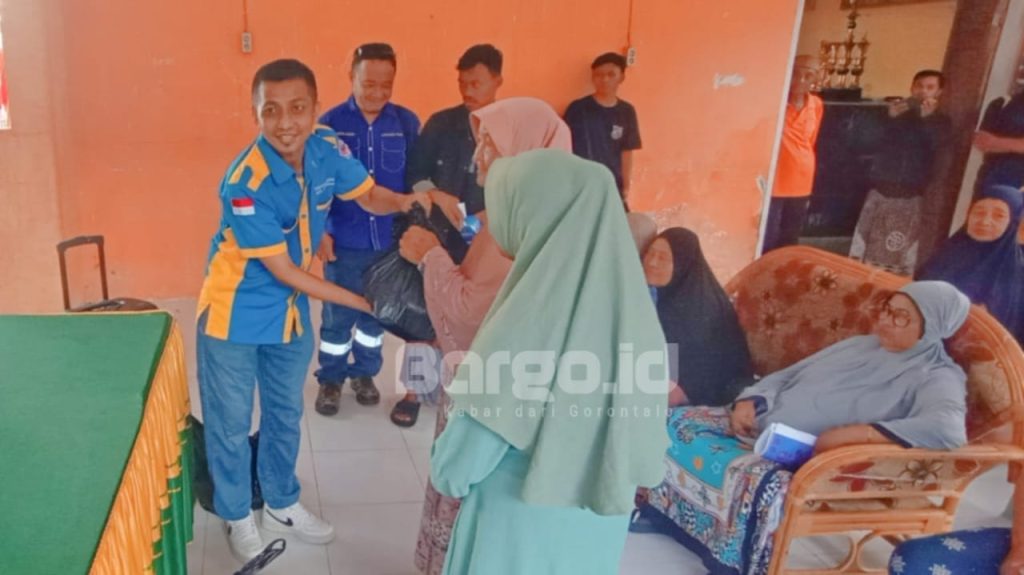 Kolaborasi Sosial Karang Taruna dan Rakyat Penambang di Pohuwato Bantu 60 Warga Buntulia