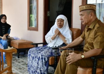 Bupati Pohuwato Sampaikan Belasungkawa ke Rumah Duka Almarhum Noldi Badu