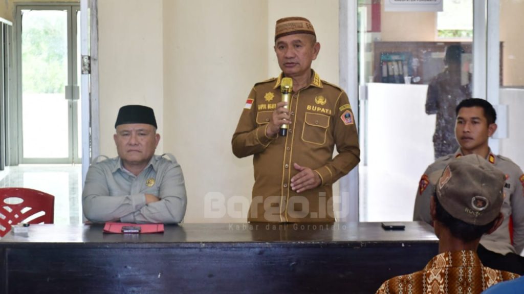 Pembangunan Infrastruktur Jalan dan Air di Desa Siduwonge Dipuji Warga, Bupati Pohuwato Beri Respon Positif