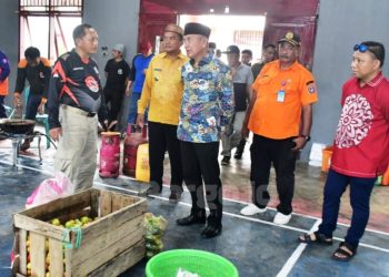Kunjungi Dapur Umum, Bupati Saipul Mbuinga Tegaskan Komitmen Bantu Korban Banjir Popayato