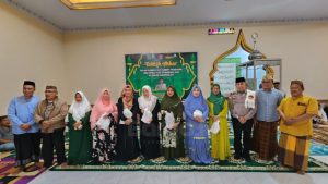 Hadir Di Peringatan Isra Mi’raj, Warga Desa Di Buntulia Terima Bingkisan Pani Gold Project