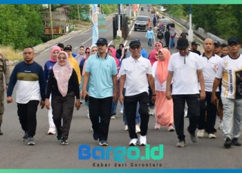 Resmi Canangkan CFD di Pantai Pohon Cinta, Wabup Iwan Adam Ajak Warga Hidup Sehat