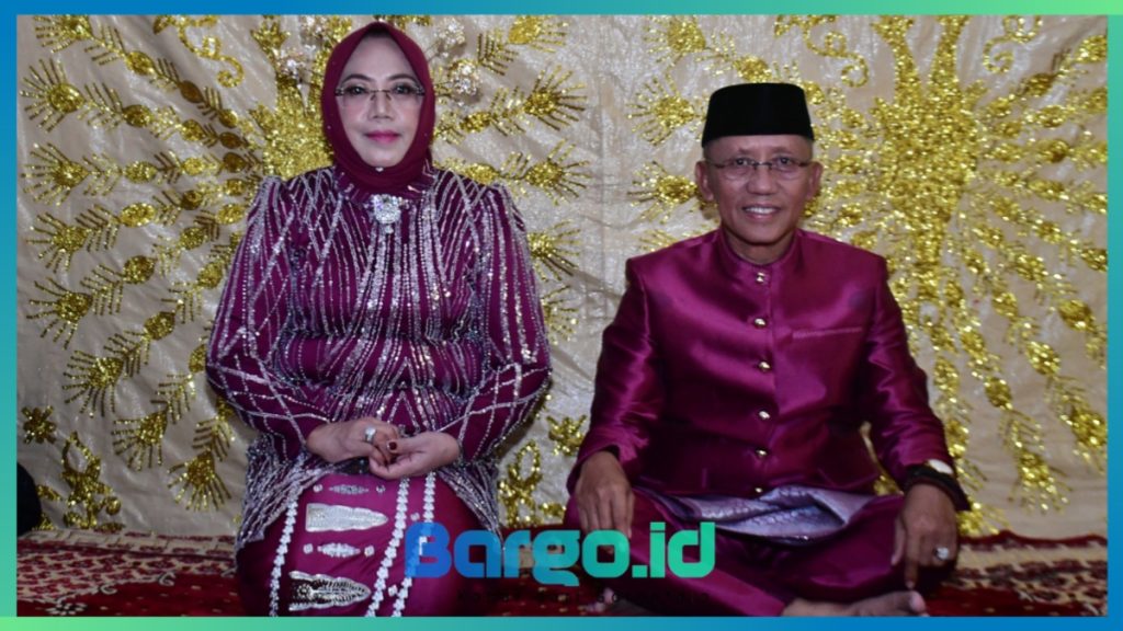 Wabup Pohuwato Iwan S. Adam Dikukuhkan Secara Adat Lewat Prosesi Moloopu