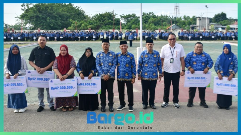 Apel Korpri, Wabup Iwan Adam Serahkan Santunan dan Beasiswa untuk Keluarga ASN Meninggal Dunia
