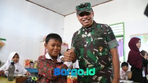 Pangdam XIII/Merdeka Tinjau Program Makan Bergizi di SDN 74 Kota Gorontalo
