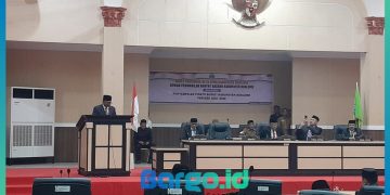 Bupati Rum Pagau Sampaikan Visi Misi Pembangunan Boalemo dalam Rapat Paripurna Ke-19