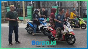 Penambang Rakyat Pohuwato Tebar Kebaikan di Bulan Ramadhan dengan Bagikan 300 Paket Takjil ke Warga