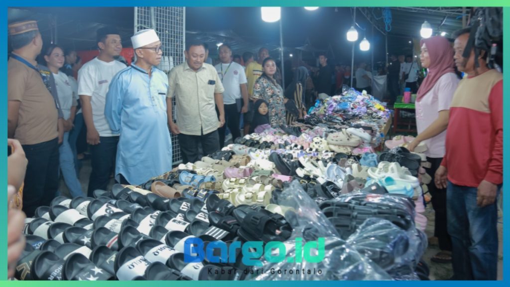 Permudah Masyarakat Penuhi Kebutuhan Lebaran, Wabup Iwan Adam Buka Bazar Ramadhan di Terminal Marisa