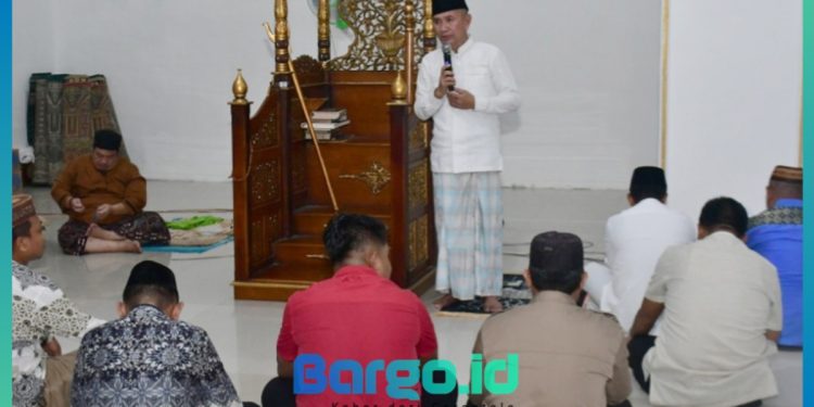 Pererat Silaturahmi, Bupati dan Wabup Pohuwato Gelar Tarawih Bersama di Wilayah Barat