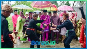 Safari Ramadhan di Patilanggio, Bupati Saipul dan Wabup Iwan Jalani Adat Mopotilolo