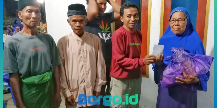 Aksi Sosial Penambang Taluditi, Warga di Tiga Desa Terima Manfaat Bantuan Sembako
