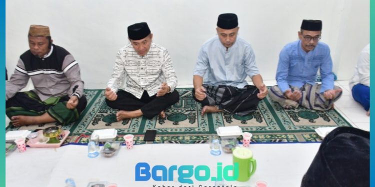 Bupati Saipul Buka Puasa Bersama Warga di Masjid Besar Baiturahman