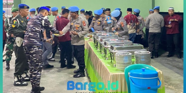 Perkuat Sinergi TNI-Polri, Subdenpom XIII/1-3 Gorontalo dan Bidpropam Polda Gorontalo Buka Puasa Bersama
