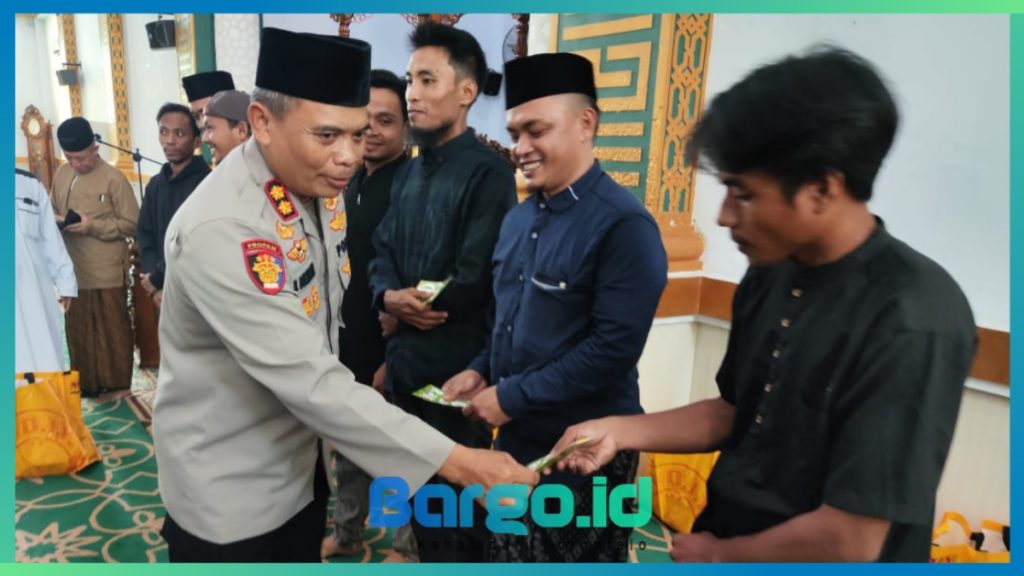 Dukung Proses Reintegrasi, Kapolres AKBP Busroni Santuni Eks Napiter
