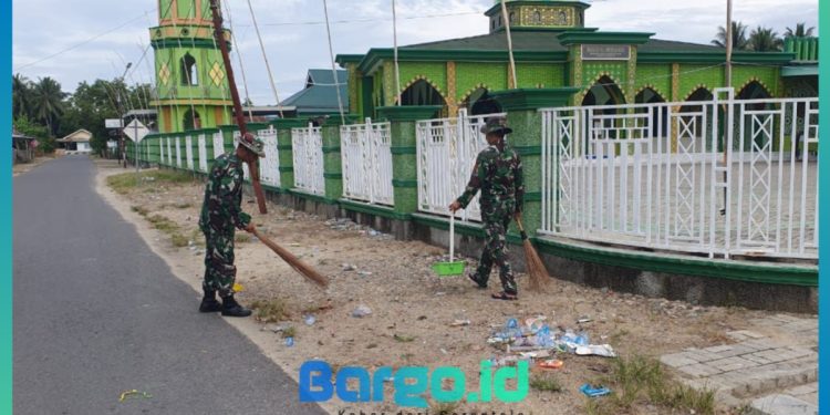 Sambut Idul Fitri, Kodim 1313/Pohuwato Gelar Karya Bakti Bersihkan Masjid di Berbagai Wilayah