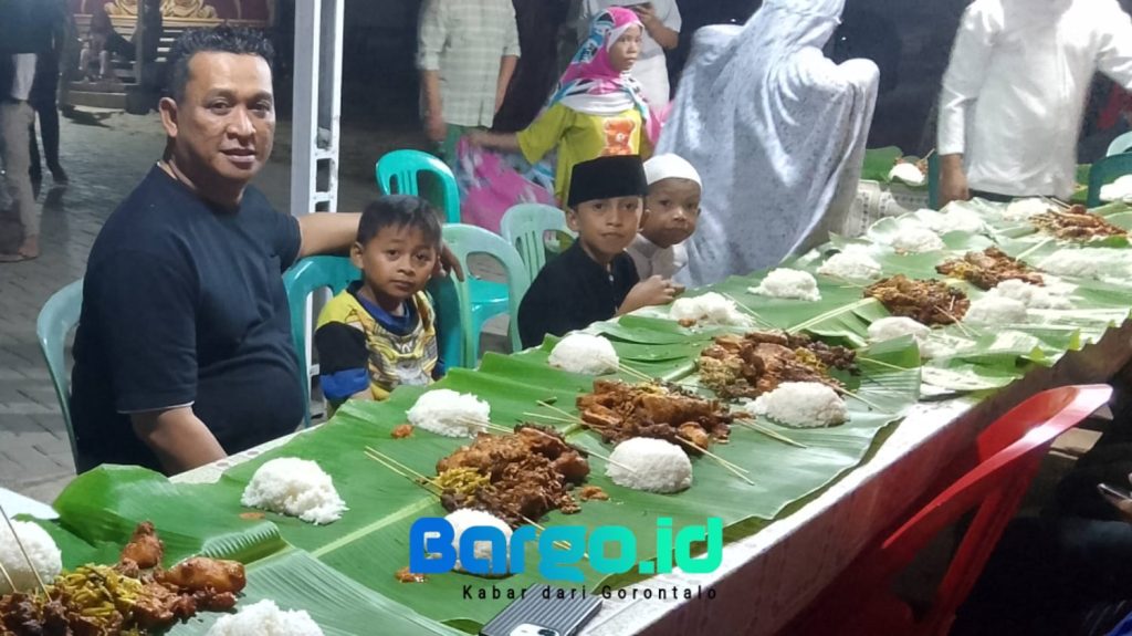 Berpisah dengan Penuh Makna, AKBP Winarno Gelar Buka Puasa Terakhir di Masjid Kapal Munzalan