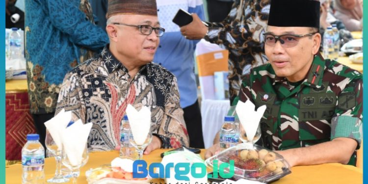 Danrem 133/NW Bersama Gubernur Gorontalo Tekankan Sinergi Lewat Halalbihalal dan Lebaran Ketupat