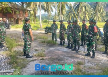 Sambut Peluncuran Program Sekolah Cerdas 2025, Kodim 1316/Boalemo Gelar Karya Bakti Massal di Pantai Bolihutuo