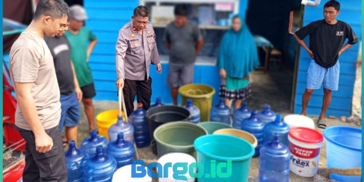 Polres Pohuwato Bantu Atasi Krisis Air Bersih di Tiga Kecamatan, Lewat Aksi Kemanusiaan