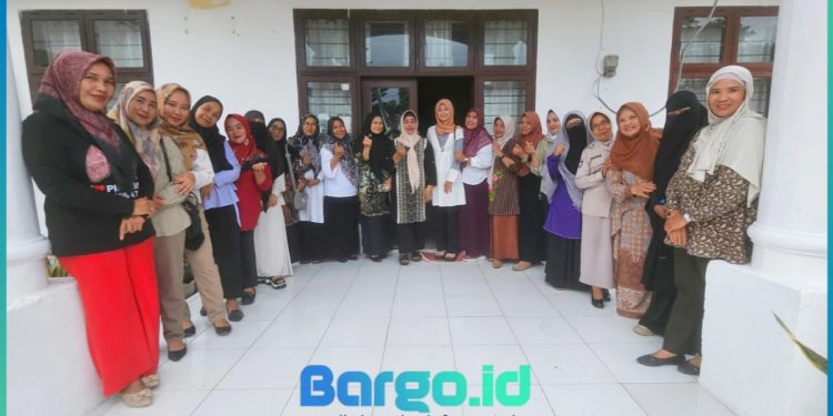 Suharsi Igirisa Pimpin Rapat GOW Pohuwato, Soroti Hari Kartini dan Stunting