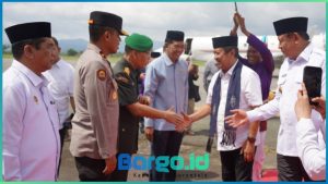 Danrem 133/NW Bersama Forkopimda Gorontalo Sambut Kedatangan Menteri KKP di Bandara Djalaluddin