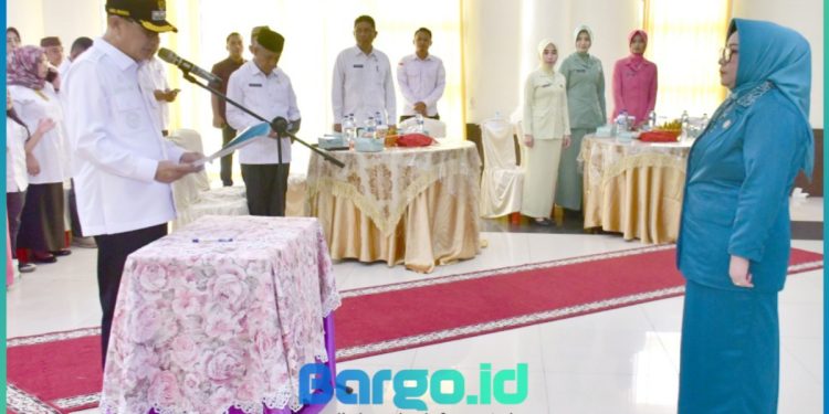 TP-PKK Pohuwato Resmi Dilantik, Bupati Saipul : Jadi Garda Terdepan Bangun Masyarakat Sejahtera