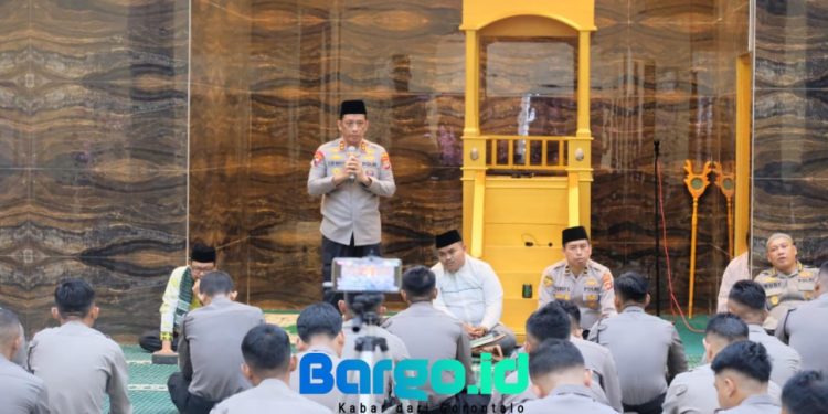 Hadiri Binrohtal, Kapolda Gorontalo Ajak Anggota Polri Tingkatkan Keimanan dan Integritas