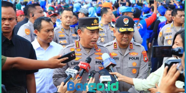 Kapolri Listyo Sigit Pastikan Aksi Hari Buruh di Monas Berjalan Aman dan Tertib