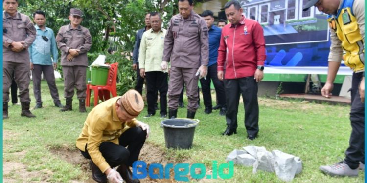 Kajati Gorontalo dan Bupati Pohuwato Resmikan Peletakan Batu Pertama Aula Basrief Arief Kejari Pohuwato