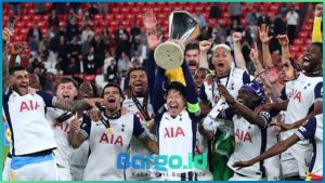 Son Heung-min Angkat Trofi, Tottenham Juara Liga Europa Usai Kalahkan MU