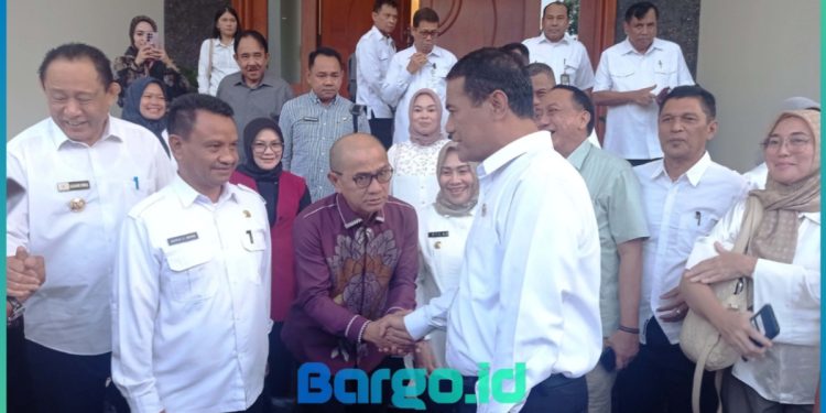 Pohuwato Dapat Dukungan Mentan Pertanian RI untuk Cetak Sawah, Bupati Saipul Siap Jalankan Program