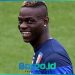Mario Balotelli Belum Pensiun, tapi Sebut Dunia Sepak Bola Penuh Tipu-Tipu